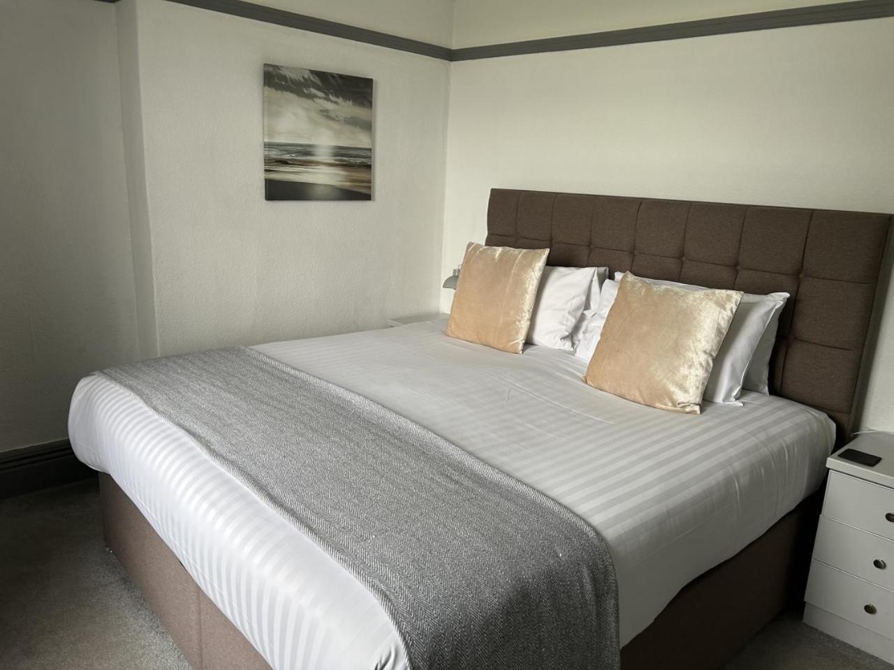 Uplands Inn Картмел Номер фото